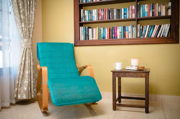 Living room image 3