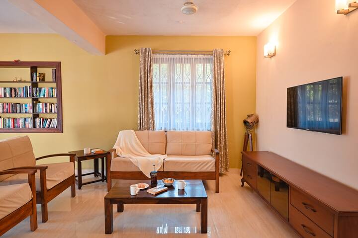 Living room image 1