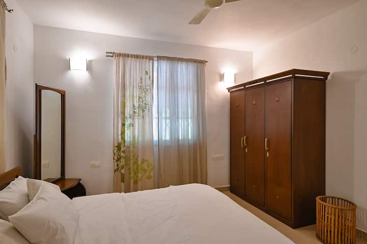 Bedroom 1 image 1