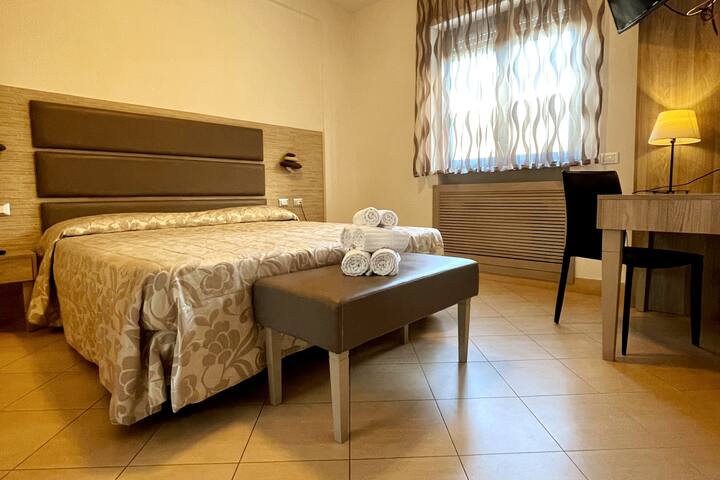 Charming Hotel Close To Villa Adriana - Tivoli
