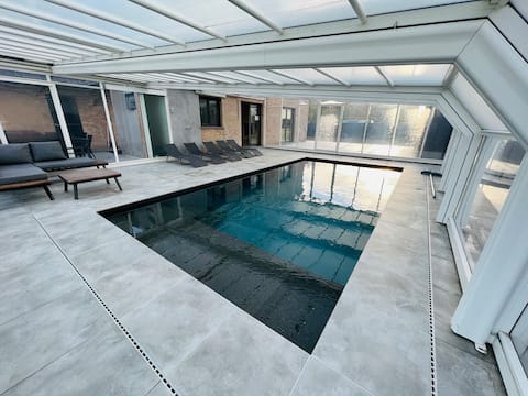 Villa with heated pool