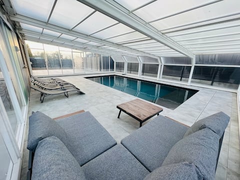 Villa with heated pool