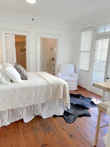 KHT Company LLC managed Airbnb listing 1