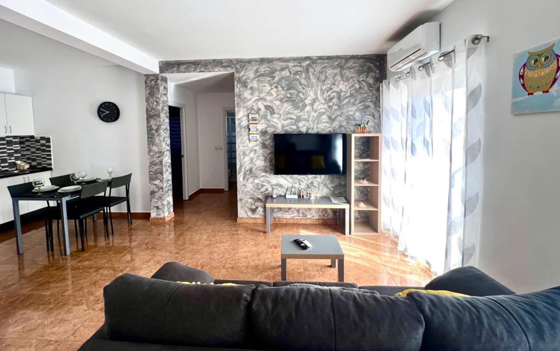 Daisal Apartment: close to the beach and the city center
