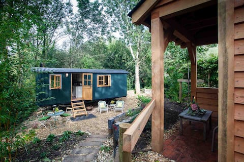 Popular Airbnb listing: The Woodlander, A Luxury Shepherd's Hut in Corfe Castle