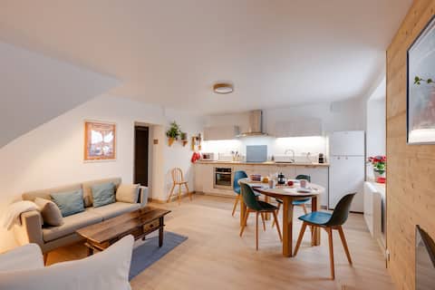 Successful Airbnb property: Charming 2-bedroom for 2 to 4 people in Menthon Saint Bernard