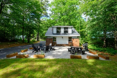 Escape to Little Moose Point!