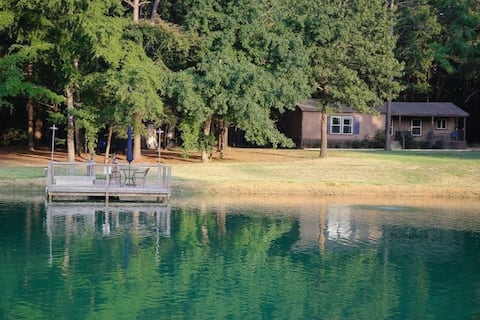 Hidden Gem Cottages: Sapphire Cottage