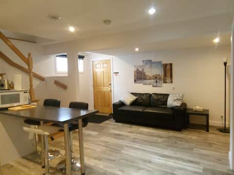 Top performing Airbnb: Next to Bois de Coulonge and in the heart of Quebec City in Québec