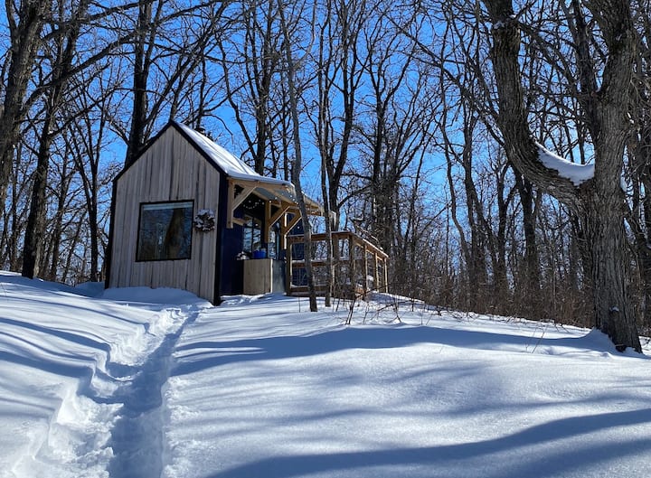 Jay Hut Huts for Rent in Boissevain, Manitoba, Canada Airbnb
