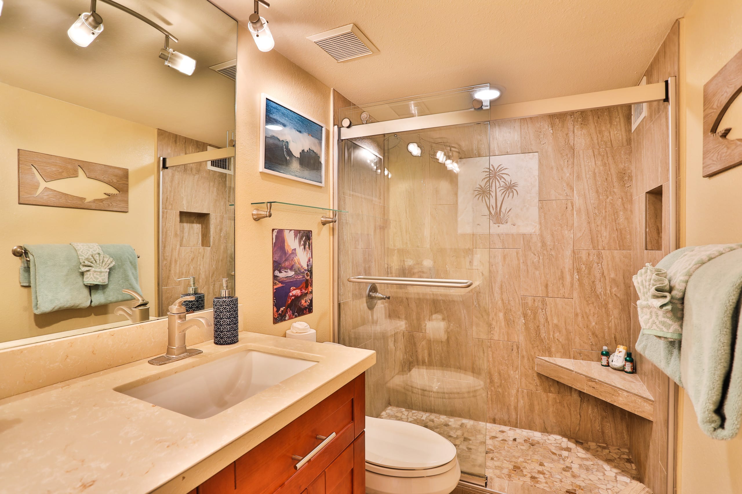 Condo in Kihei · ★4.89 · 1 bedroom · 3 beds · 1 bath - Image 15