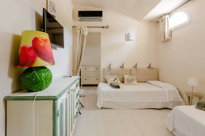 2-krevetna soba (koja se također može pretvoriti u dvokrevetnu sobu s garderobom