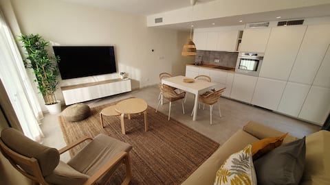 Anuncio de Airbnb popular: Luxury apartment in Tarifa center en Tarifa