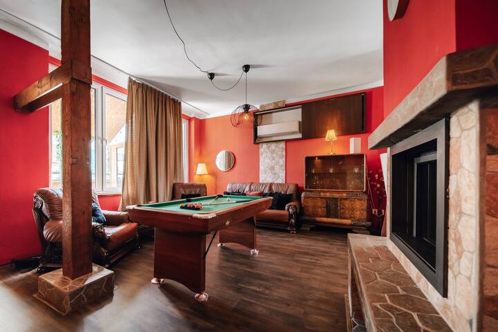 WagnerStays Golden Tree 5BD in the heart of Prague gallery image 4