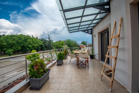 Το σπίτι δίπλα από το ποτάμι