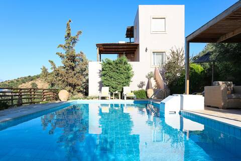 Villa Elaia-Listaros