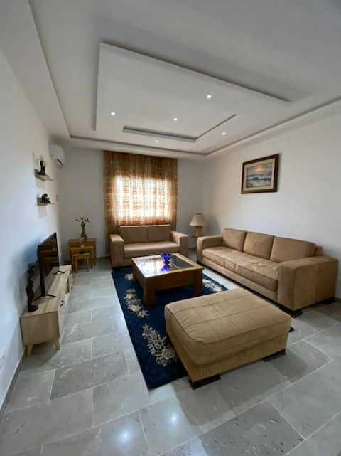 Big and luxurious apartment with parking in Tunis