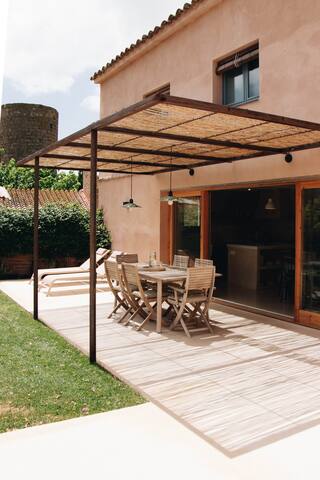 Can Camades – Casa amb jardí i piscina a L’Empordà gallery image 3