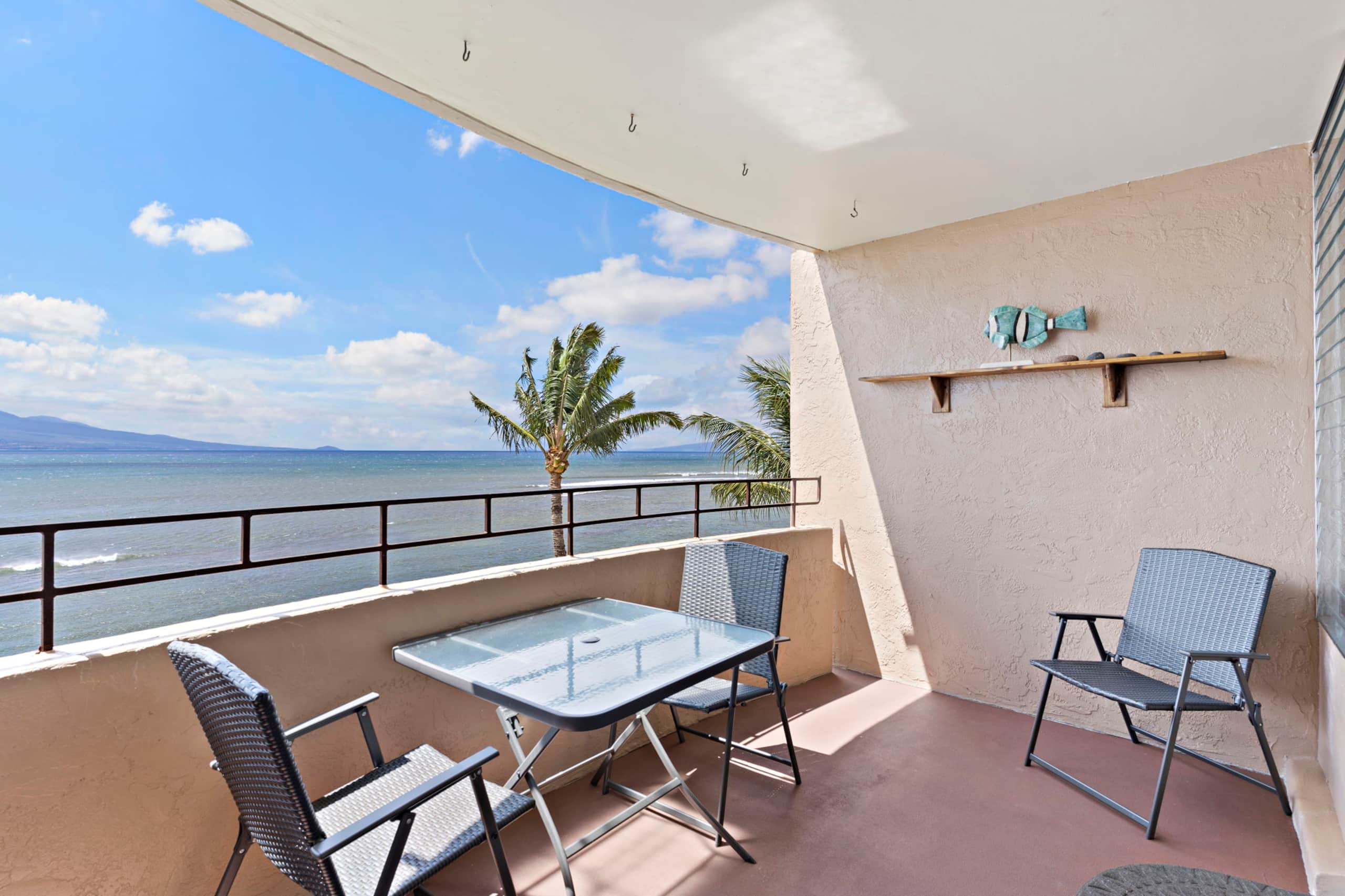 Condo in Wailuku · ★4.83 · 1 bedroom · 1 bed · 1 private bath - Image 14