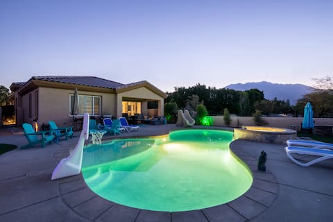 Private 4 BR Modern Villa with Pool/Spa/Slide