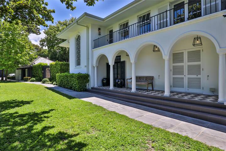 Modern family Villa with CrossFit gym and sauna gallery image 2