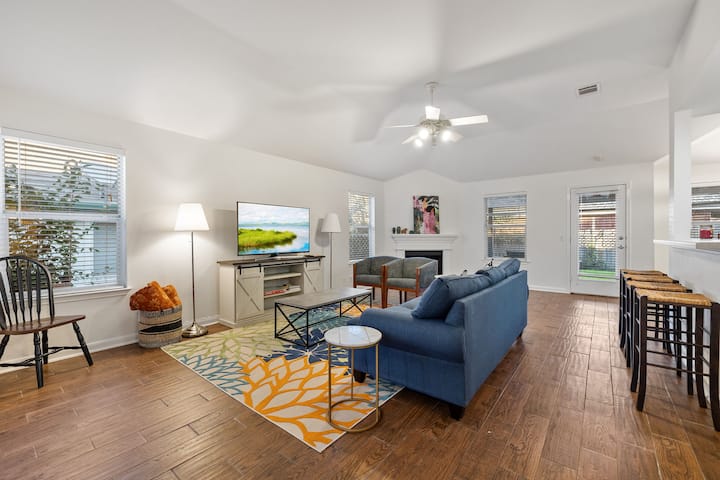 Cozy Home Near Domain And Q2 Stadium - Pflugerville, TX