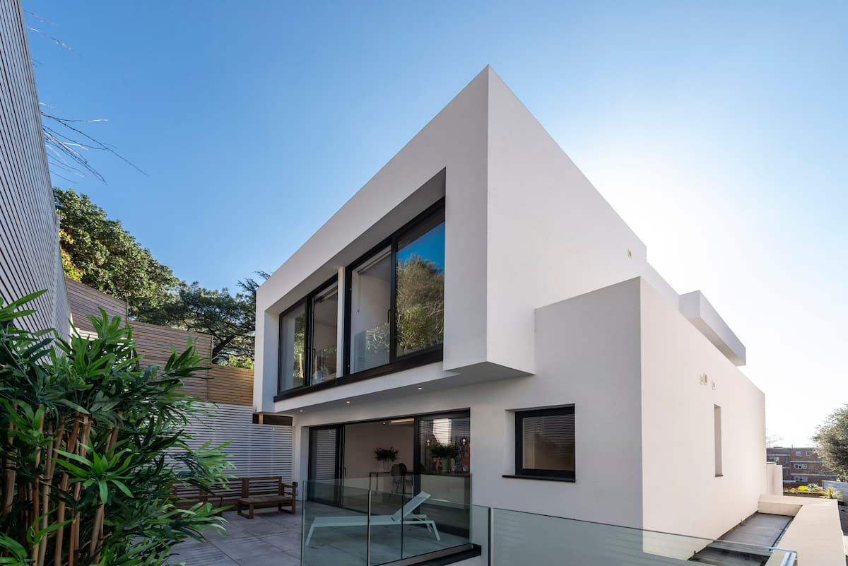 Super-home near Beach