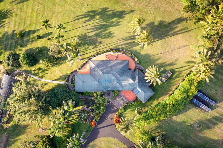 23 Acre Farm 8 Beds Spacious Home with Ocean Views gallery image 2