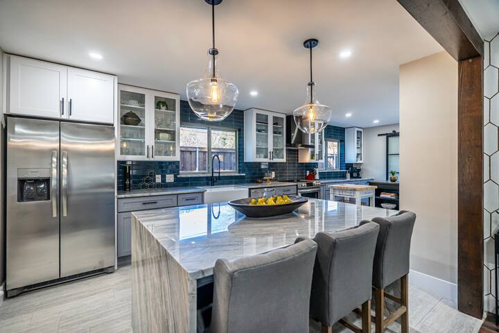 Preston Hollow Haven gallery image 3