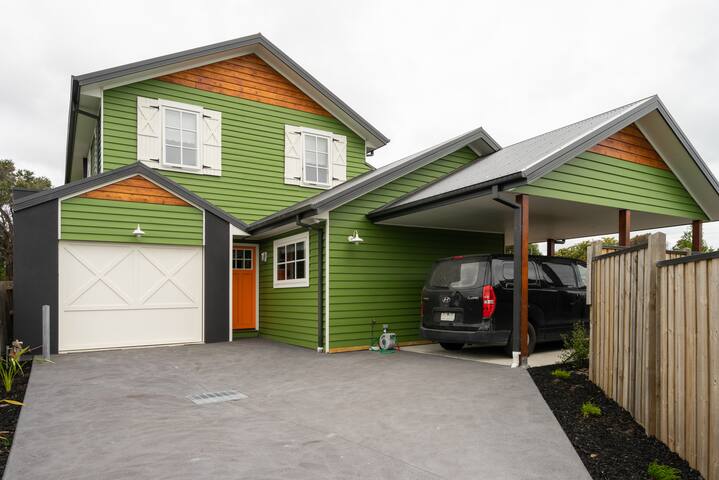 Peninsula Green Cottage 52A gallery image 5