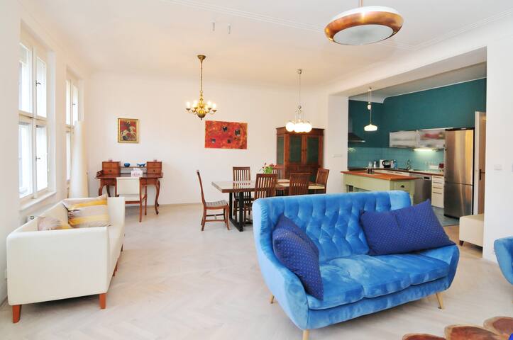 Prague OLD TOWN Cozy Luxury Apt. in Heart of City