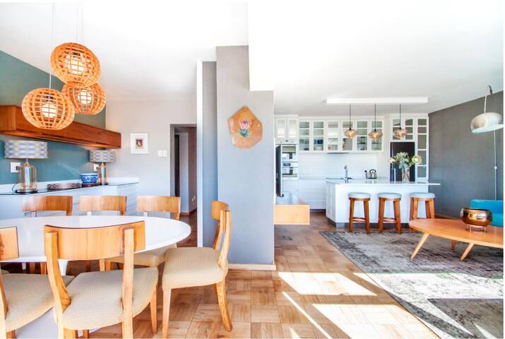 Sea Point Beachfront 2-Bed Bliss gallery image 5