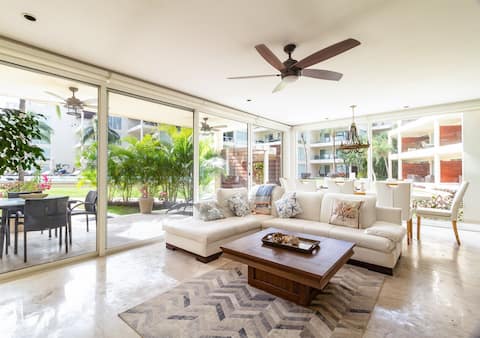 Successful Airbnb property: ⭐️ The Elements⭐️ Private Beach Club⭐️ Pool⭐️Gym ⭐️ in Las Brisas