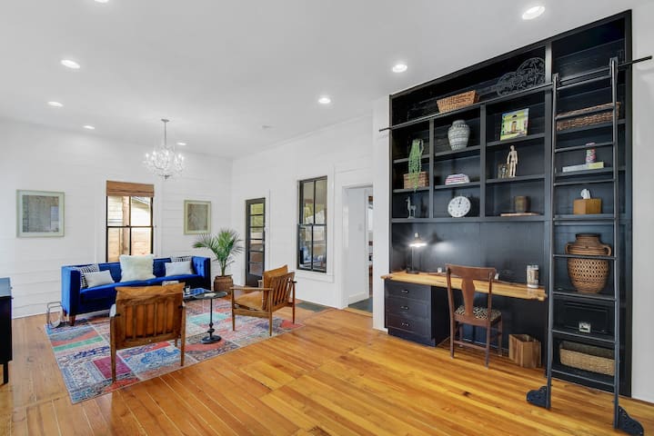 Charming Historic Bungalow + Studio Near SoCo