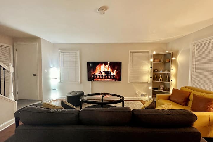 Living Room Main Floor 65" TV with Hulu, HBOMax, Disney+, YouTube TV