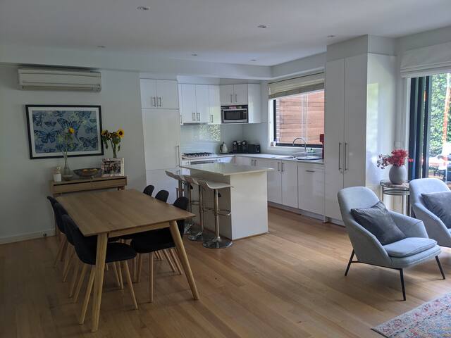 Beachside getaway perfect for families gallery image 4