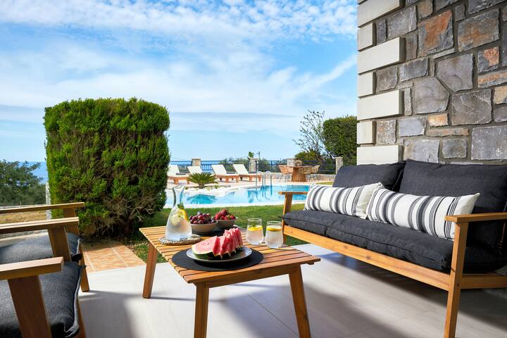 New renovated !Erato Villa by Myseasight gallery image 5