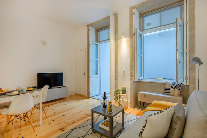 Santa Catarina Experience in Porto - Apartments for Rent in Porto, Porto,  Portugal - Airbnb
