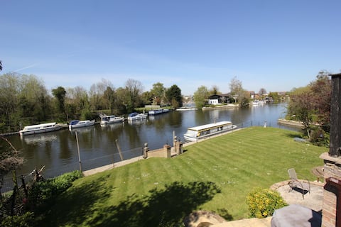 Sunnycove - Riverfront House near Windsor