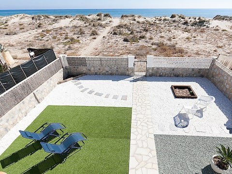Nice house 50 meters  from the beach.