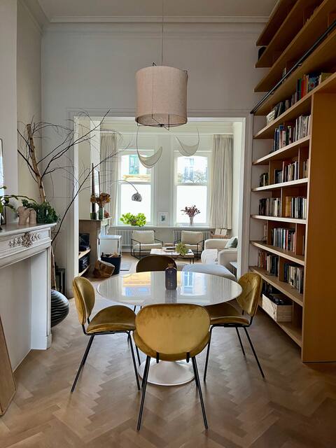 Charming townhouse for cat lovers