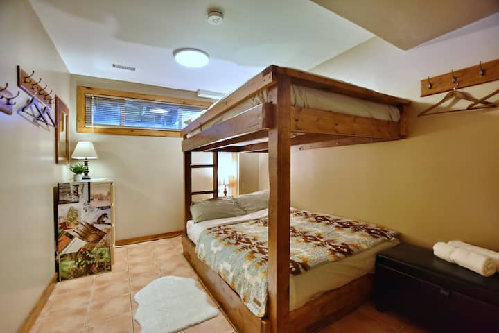 спалня N4/ двойни над двойни двуетажни легла