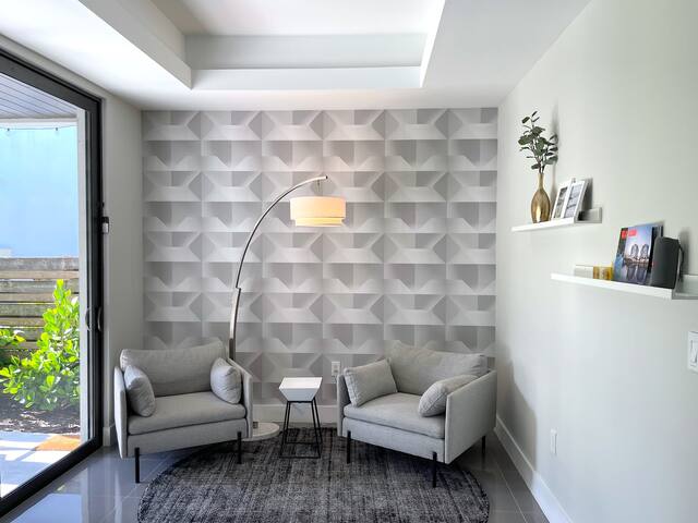 Topo Encanto-Modern Villa in Sundrenched Paradise! gallery image 5