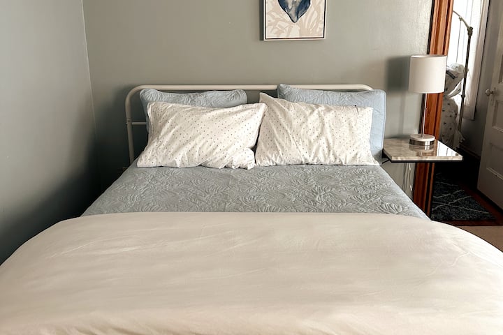 საძინებელი 2