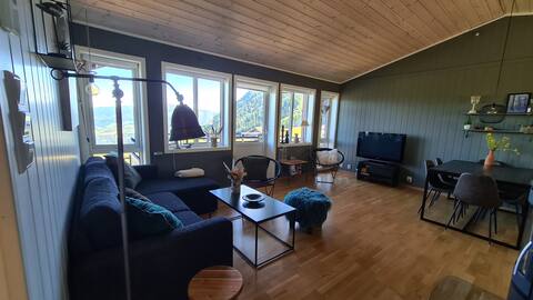 Modern cabin @Voss. 3 bedroom, 2 baths, 7 beds