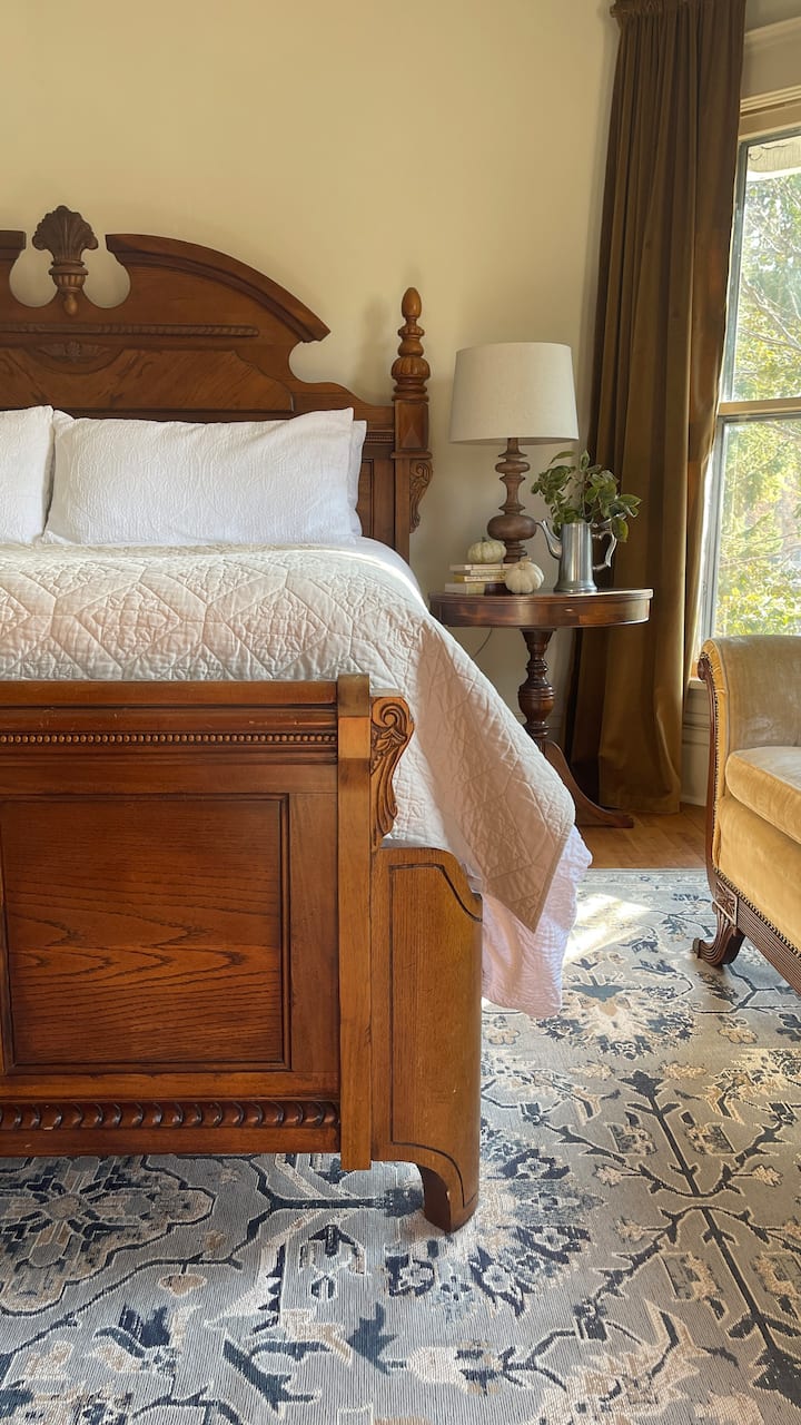 Upstairs bedroom with king size bed for a cozy and comfortable nights sleep.