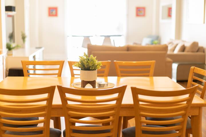 Entire Beachfront Luxury Apartment – THE STRAND gallery image 4