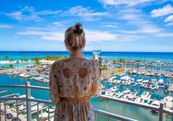 Ocean views at Ilikai Marina Parking included! Apartments for Rent