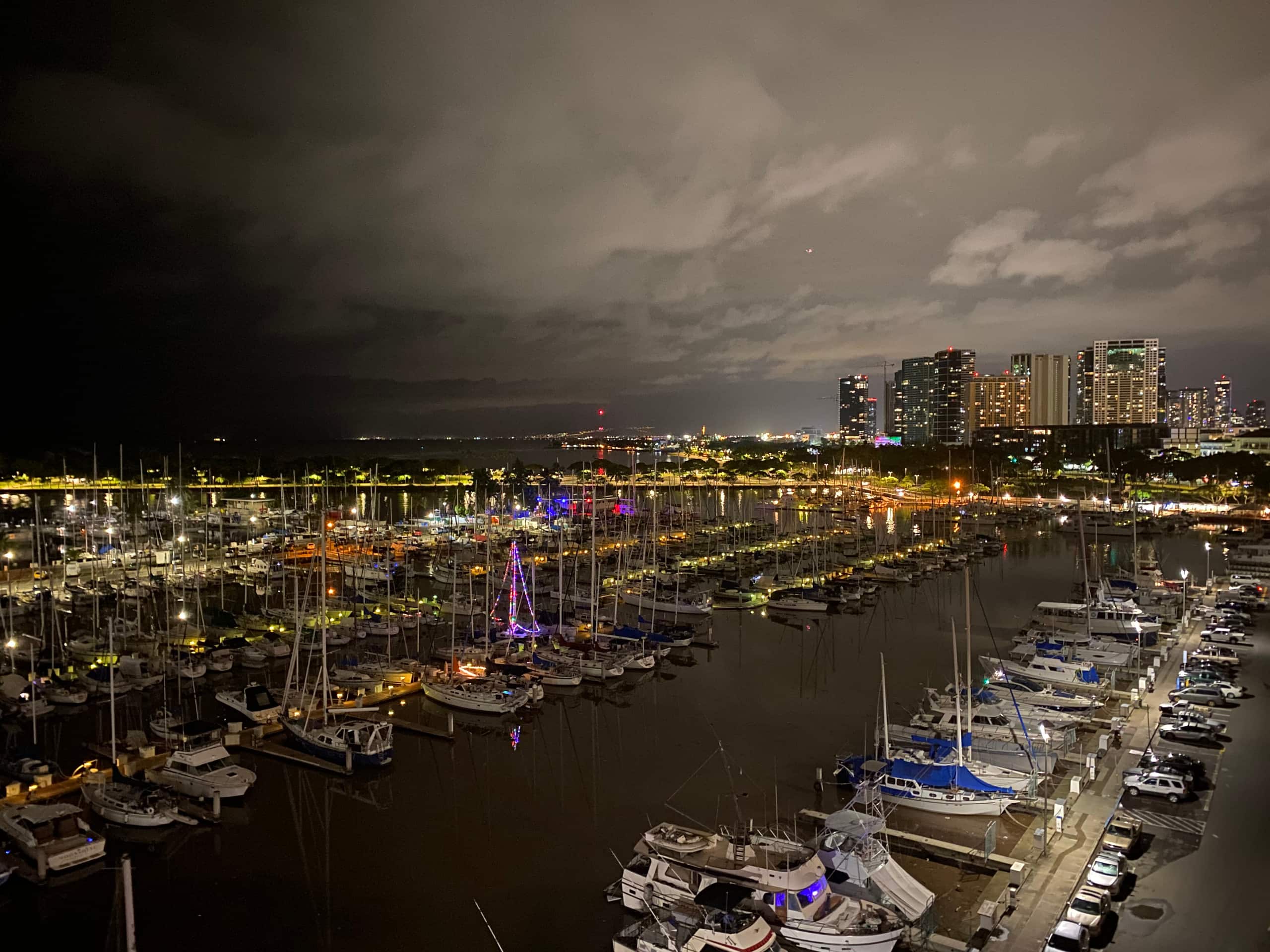 Ocean views at Ilikai Marina. Parking included! - Image 21