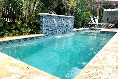 Spacious 1 bedroom apt with private pool